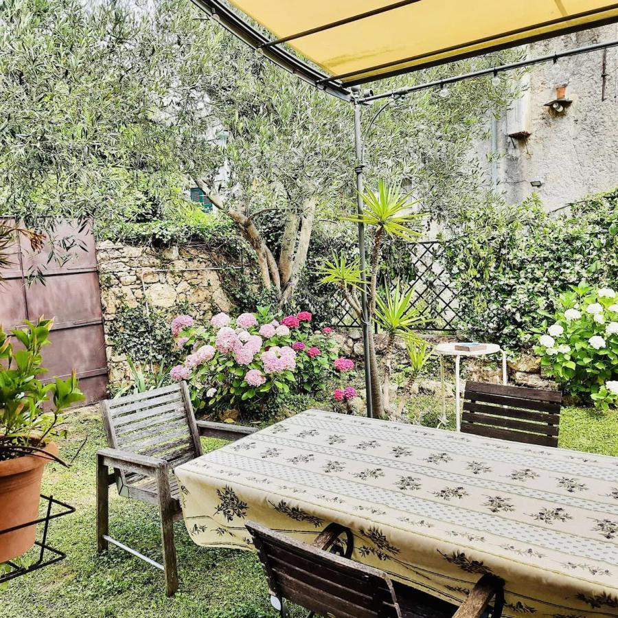 Casa Olivia Lacrema Finale Ligure Exterior photo